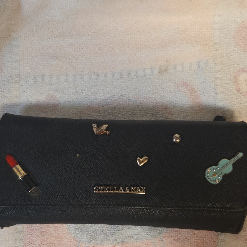Stella & Max Black Clutch Bag with Gold Accents | Evening Wristlet Style.